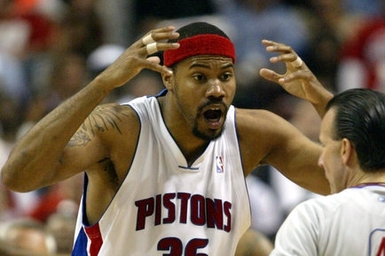 Ilustrační foto - basketbalista Rasheed Wallace (vlevo) z týmu Detroitu
