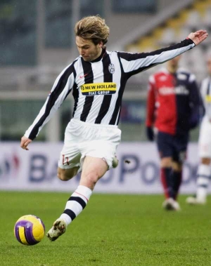 Pavel Nedvěd v dresu Juventusu Tur&iacute;n.
