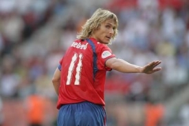 Pavel Nedvědvzkazuje: Nechte mě, dozvíte se to za dva týdny...