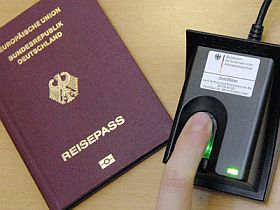 Jeden otisk prstu úřadům a dříve či později jej může mít kdekdo.