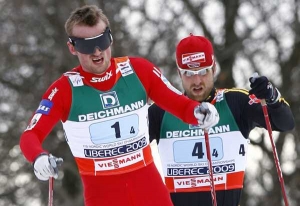 Němec Axel Teichmann (vpravo), druh&yacute; za Norem Northugem.