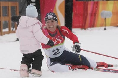 Kateřina Neumannová a její zlatá radost na OH v Turíně