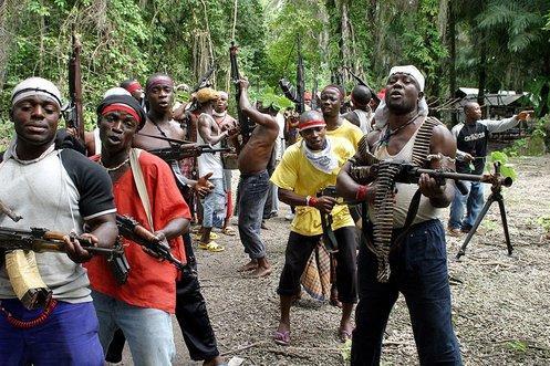 Ozbrojenci z Hnutí za osvobození delty Nigeru Ozbrojenci z Hnutí za osvobození delty Nigeru