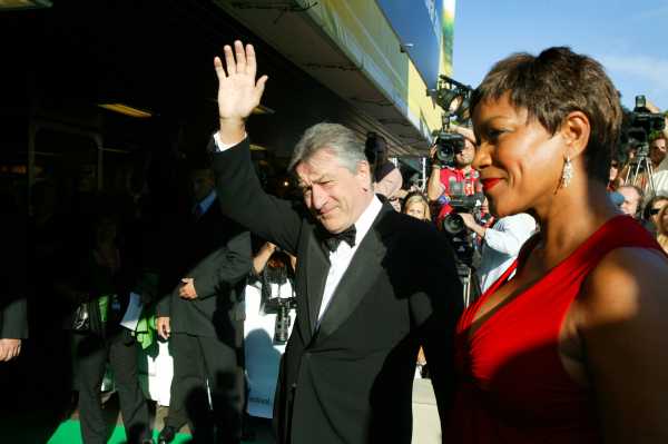 Herec Robert de Niro s chotí Grace ozdobili zahájení festivalu.