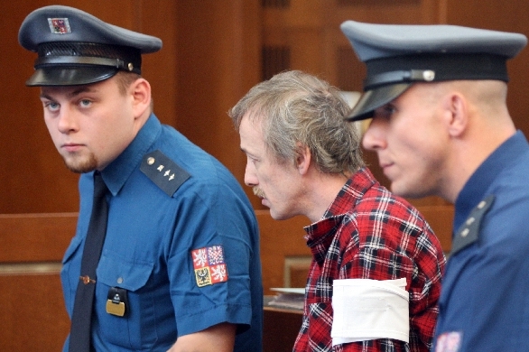 Novákův bývalý advokát řekl, že by si obžalovaný zasloužil trest smrti Novákův bývalý advokát řekl, že by si obžalovaný zasloužil trest smrti