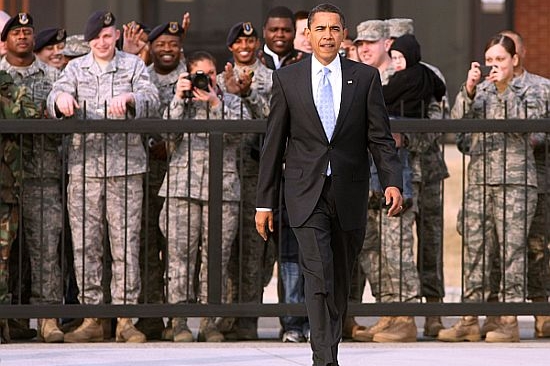 Prezident Obama pozdravil vojáky, kteří poletí do Iráku.
