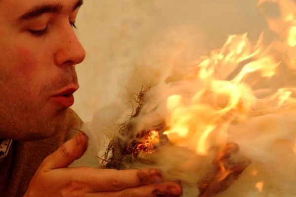 Oheň člověku umožnil osídlit do té doby nepřístupné končiny.