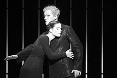 Brechtova a Wiellova Žebrácká opera.