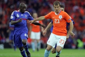 Rafael van der Vaart je jedním z tahounů nizozemské reprezentace.