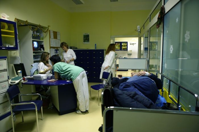Muž si prodloužil nemocenskou od lékaře, teď půjde před soud.