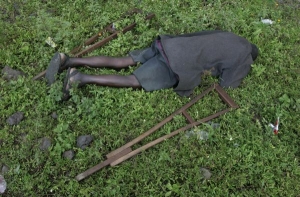 Vyčerpaný uprchlík padl na útěku před rebely.