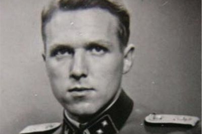 Doktor Aribert Heim ještě v nacistické uniformě.