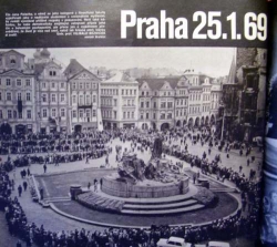 Reportáž z Palachova pohřbu v časopise Květy.