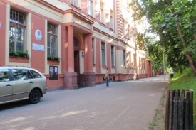 Gymnázium Pod Vyšehradem zrušeno nebude.