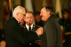 Antonín Panenka při ceremoniálu. Antonín Panenka při ceremoniálu.