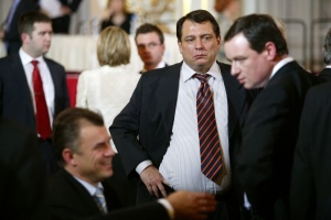 Sociální demokraté jdou do boje proti Topolánkově vládě.