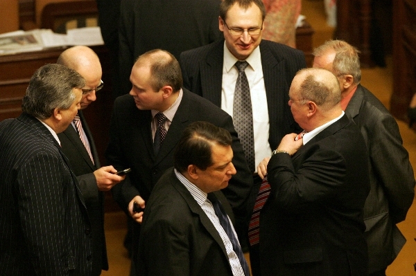Jiří Paroubek podpořil několik opatření z krizového balíčku. 