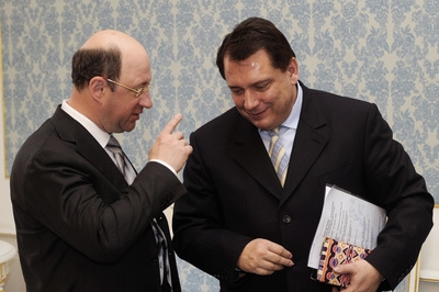 Jiří Paroubek (vpravo) a místopředseda ruské Státní dumy Babakov.