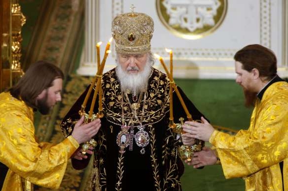 Patriarcha Kyrill slavnostně uveden do funkce.