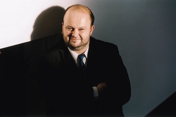 Nestrannost šéfa antimonopolního úřadu je po schůzce sporná.