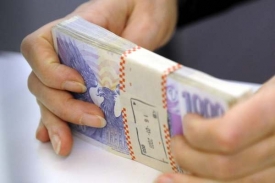 Podle žaloby způsobili &uacute;ředn&iacute;ci &scaron;kodu t&eacute;měř 56 milionů korun.