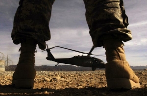 Taliban sílí a Obama možná bude muset posílit americký kontingent.