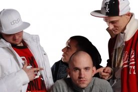 Pio Squad přesvědčili ke spolupr&aacute;ci Jarom&iacute;ra Nohavicu.