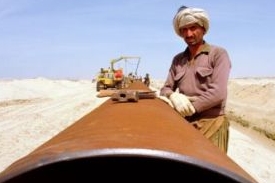 Obyvatelé Gazy čekají na egyptský plyn.