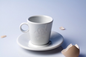Osobité čajové doplňky mají ve Studiu Pirsc Porcelain. Osobité čajové doplňky mají ve Studiu Pirsc Porcelain.
