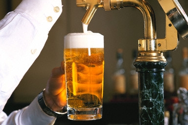 První půlhodinu poteče pivo zdarma. První půlhodinu poteče pivo zdarma.