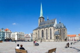 Plzeň do roku 2013 požádá o dotace na projekty za miliardu korun. Plzeň do roku 2013 požádá o dotace na projekty za miliardu korun.