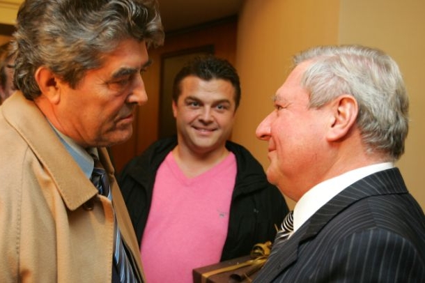 Václav Kočka mladší (uprostřed).