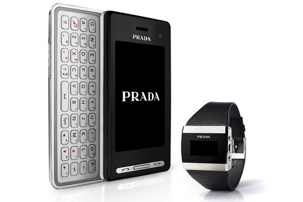 Pokud chcete k luxusnímu mobilu i hodinky, připravte si 28 tisíc korun