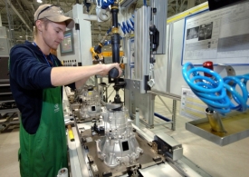 Hyundai v Nošovicích zahájil výrobu převodovek. Dokáže je prodat?