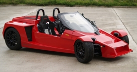 Žádnou soutěž krásy toto auto nejspíš nevyhraje, zato nabídne vysoké výkony za rozumnou cenu.
