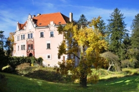 N&aacute;dhern&eacute; Vrchotovy Janovice.