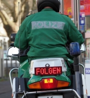 Němci rádi kontrolují technický stav auta.