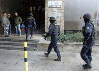 Pátrání po Františku Procházkovi ve Slévačské ulici.