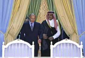 Putin se s&uacute;dsk&yacute;m princem Band&aacute;r bin Sult&aacute;nem.