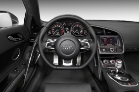 Propracovaný interiér patří v ergonomii mezi ta nejlepší audi.