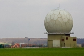 Představuje radar riziko, anebo ne? Odborníci se nemohou shodnout.