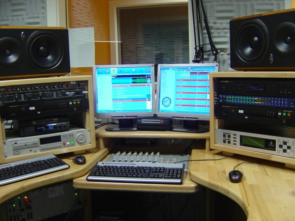Studio už není potřeba, ke spuštění rádia dnes stačí připojený počítač