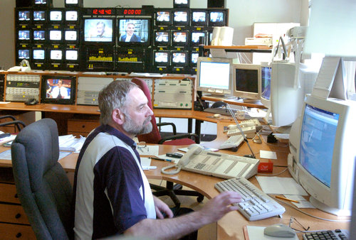 Pohled do vysílacího sálu společnosti České radiokomunikace.