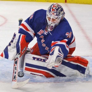 Jistota v brance Rangers: švédský reprezentant Henrik Lundqvist.