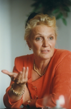 Reginu Rázlovou se nepodařilo předvolat ani na toto líčení.