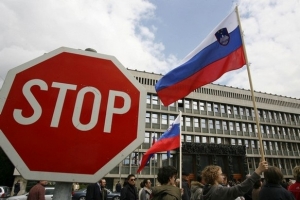Protichorvatský protest na jaře minulého roku v Lublani.