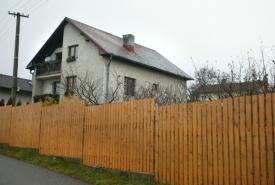 MTStav získává městské zakázky. Opravil i vilku, kde žije Řihák.