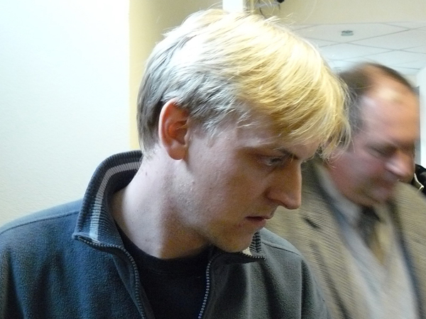 „Vystřelil po mně celkem dvakrát,“ řekl u soudu policista Věříš.