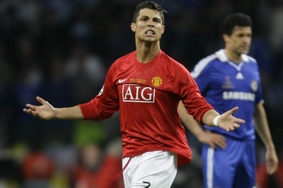 Cristiano Ronaldo, hráč kvůli kterému je Manchester ve sporu s Realem Cristiano Ronaldo, hráč kvůli kterému je Manchester ve sporu s Realem