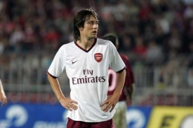 Tom&aacute;&scaron; Rosick&yacute; v dresu Arsenalu Lond&yacute;n.